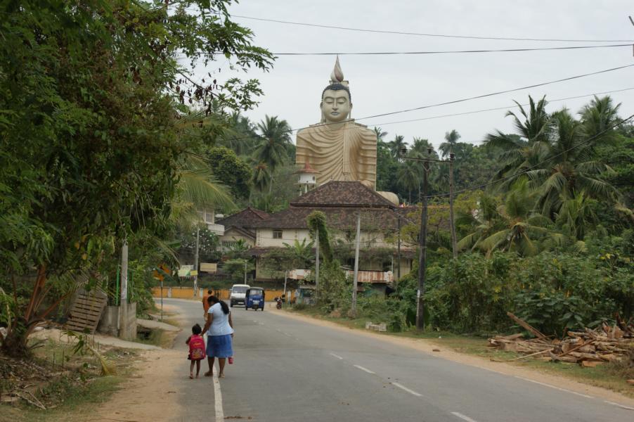 Buddhastatue bei Dikwella